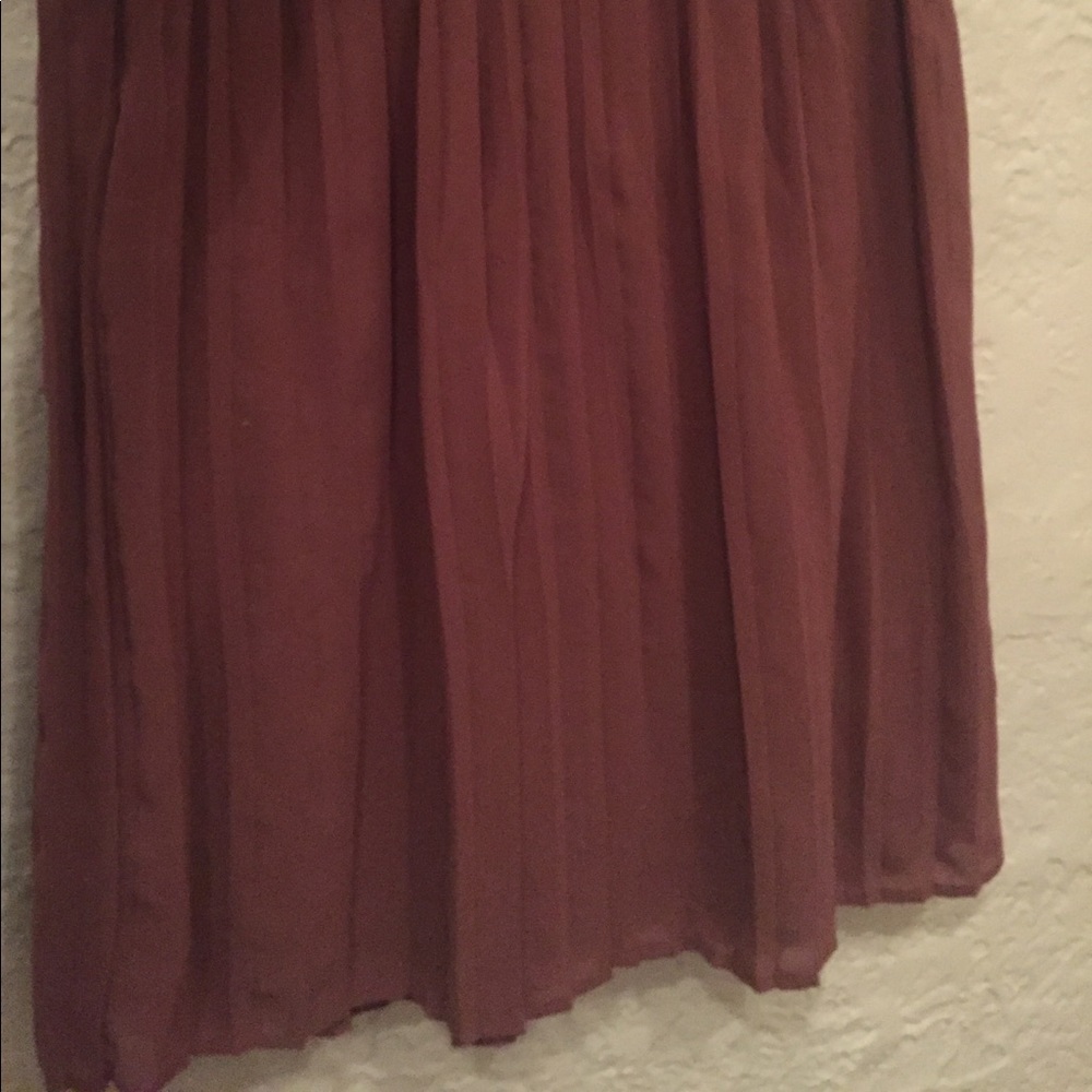 Pleated mauve skirt